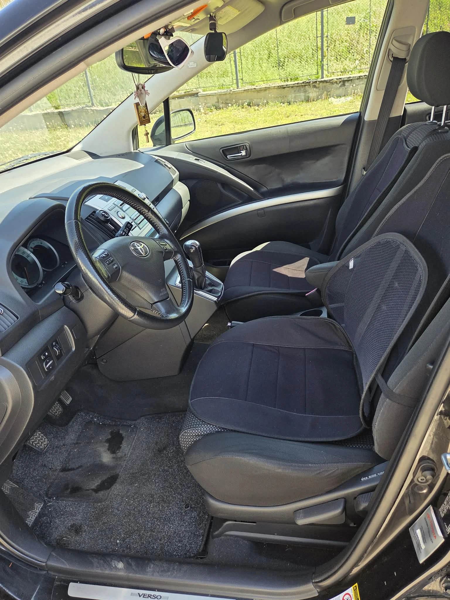 Toyota Corolla verso, снимка 9 - Автомобили и джипове - 54360573