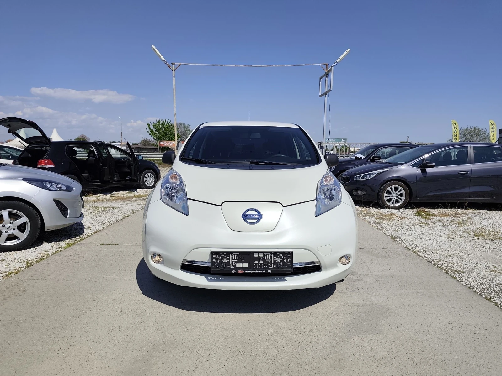 Nissan Leaf  30kw, снимка 2 - Автомобили и джипове - 54428759