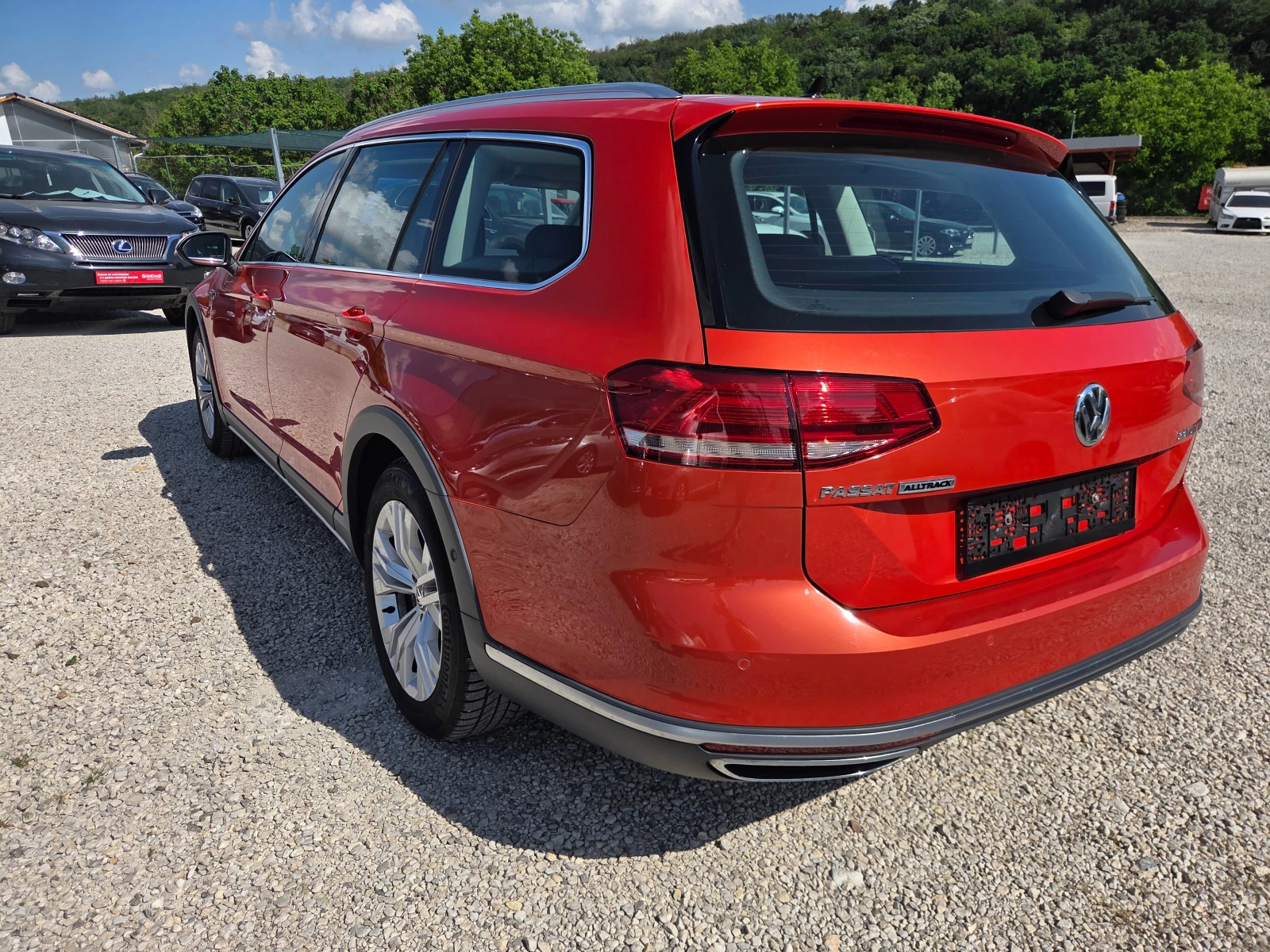 VW Alltrack 2.0 TDI 190 k.c Highline Швейцария, снимка 5 - Автомобили и джипове - 54629683