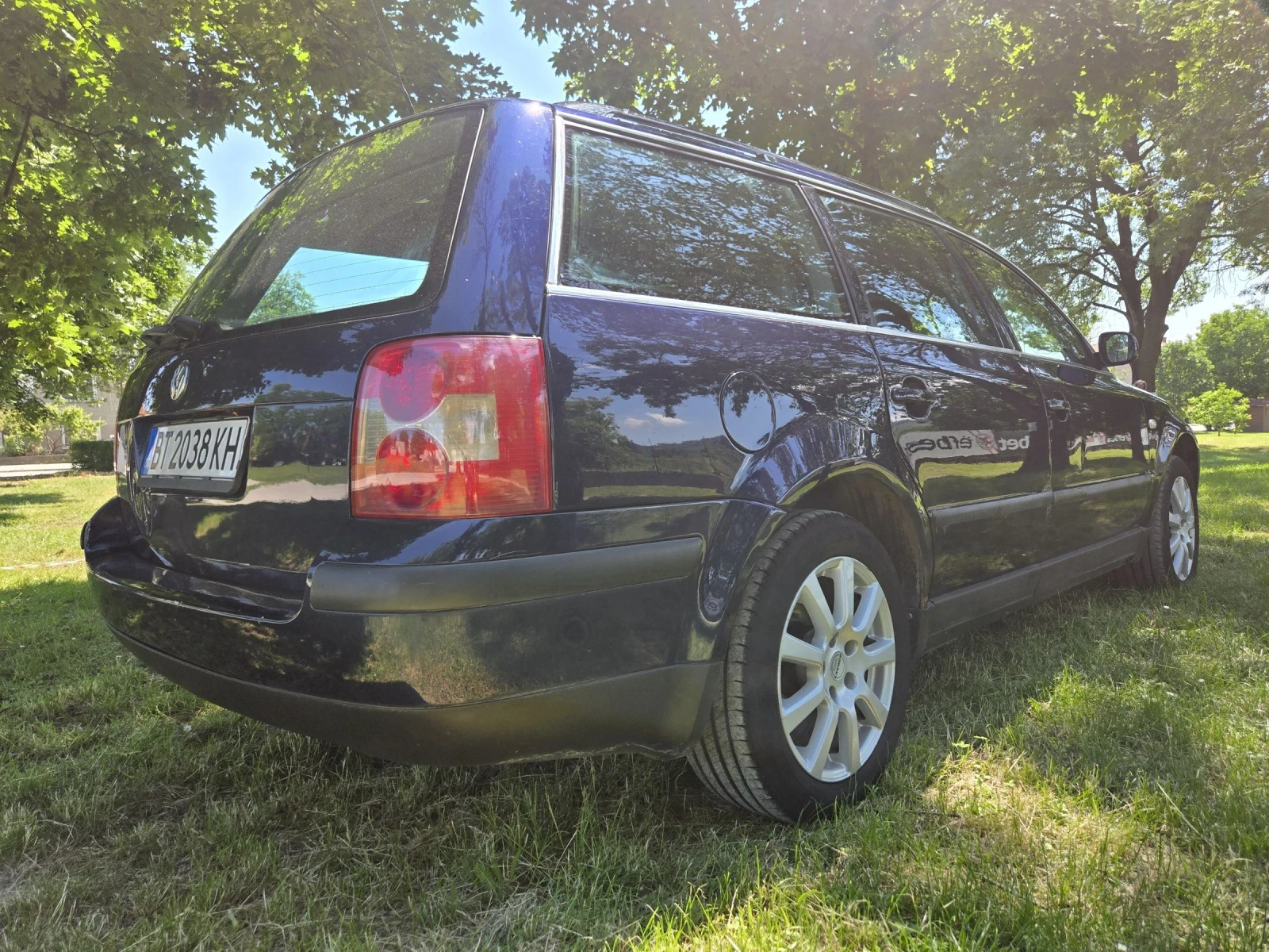 VW Passat 1.9 TDI, снимка 5 - Автомобили и джипове - 54818786