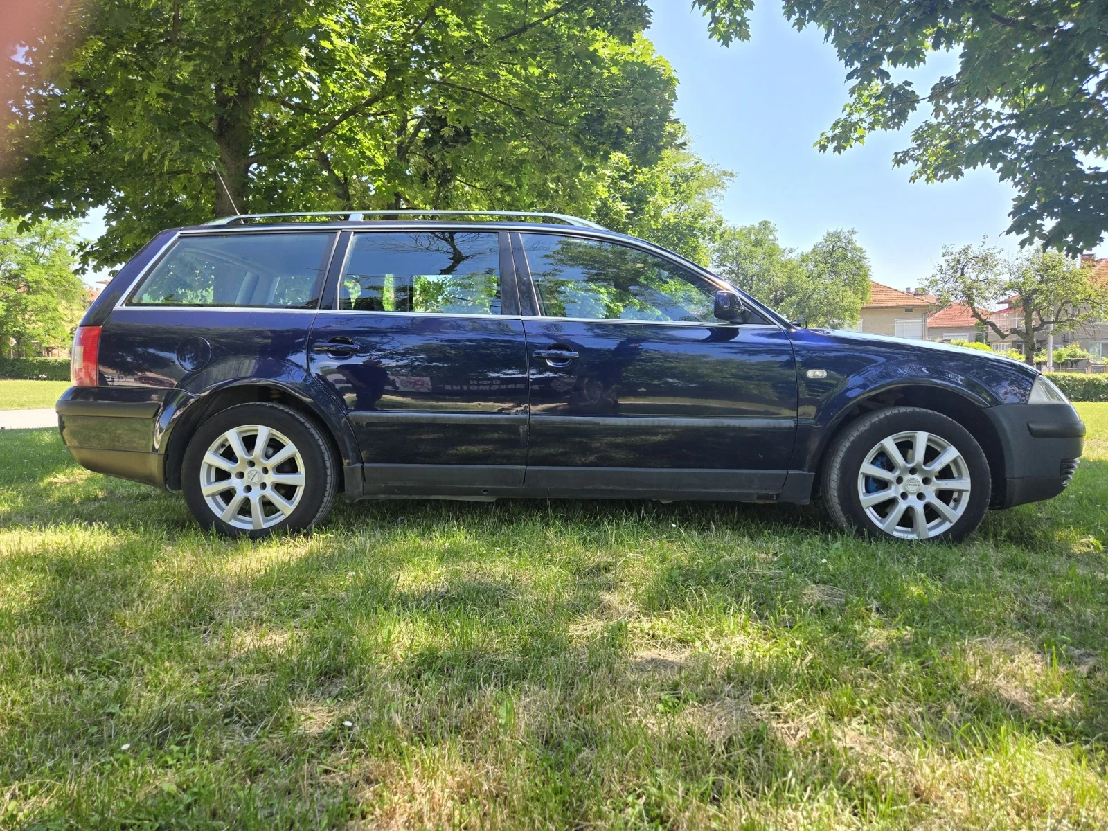 VW Passat 1.9 TDI, снимка 6 - Автомобили и джипове - 54818786