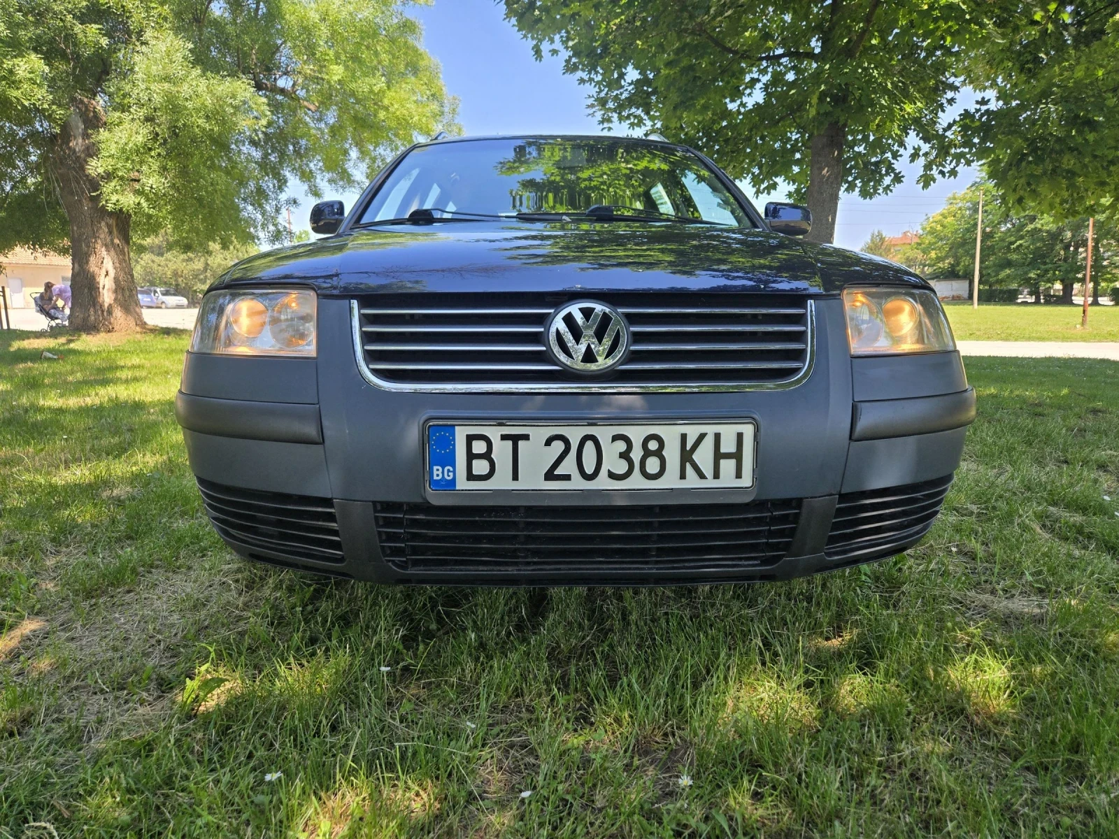 VW Passat 1.9 TDI, снимка 8 - Автомобили и джипове - 54818786