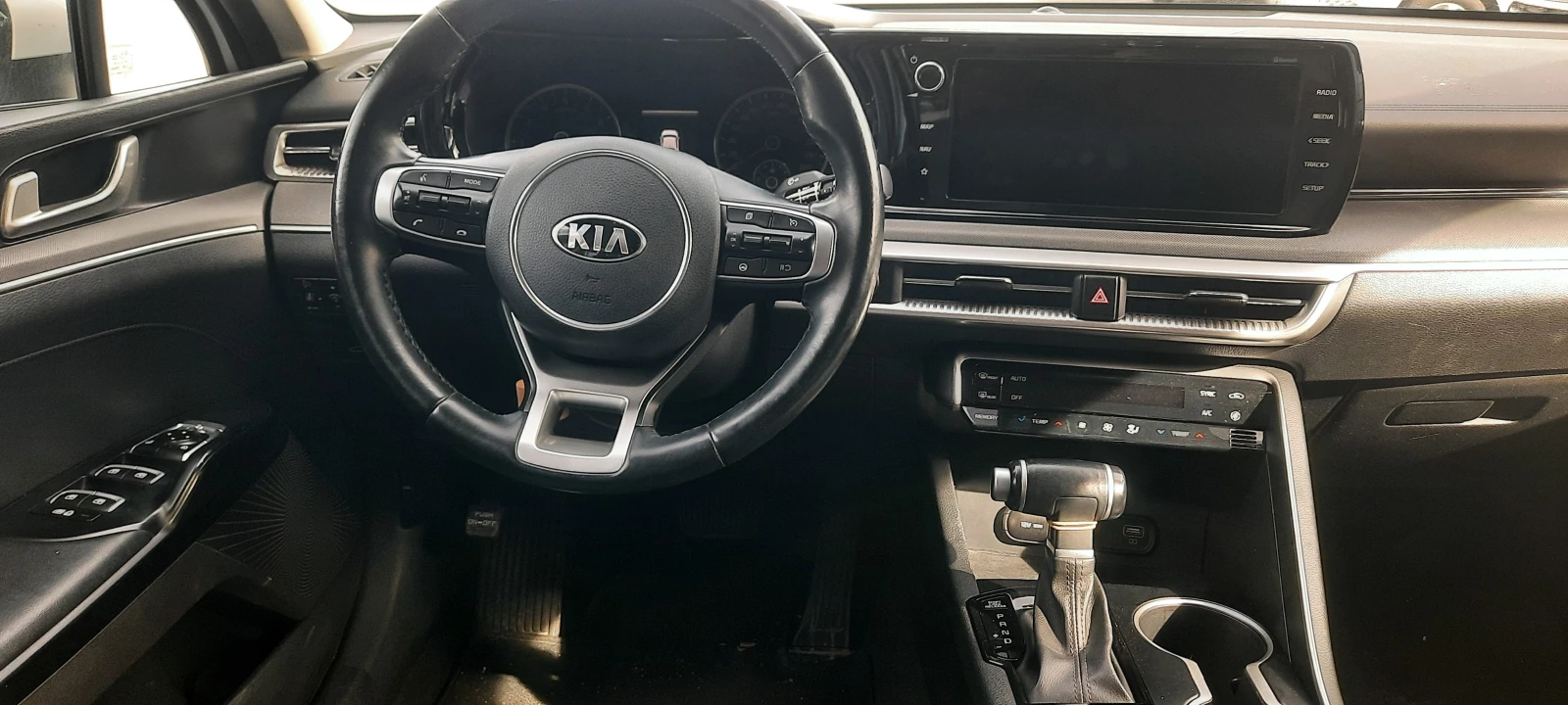 Kia K5 2.0 LPI, снимка 12 - Автомобили и джипове - 54846521