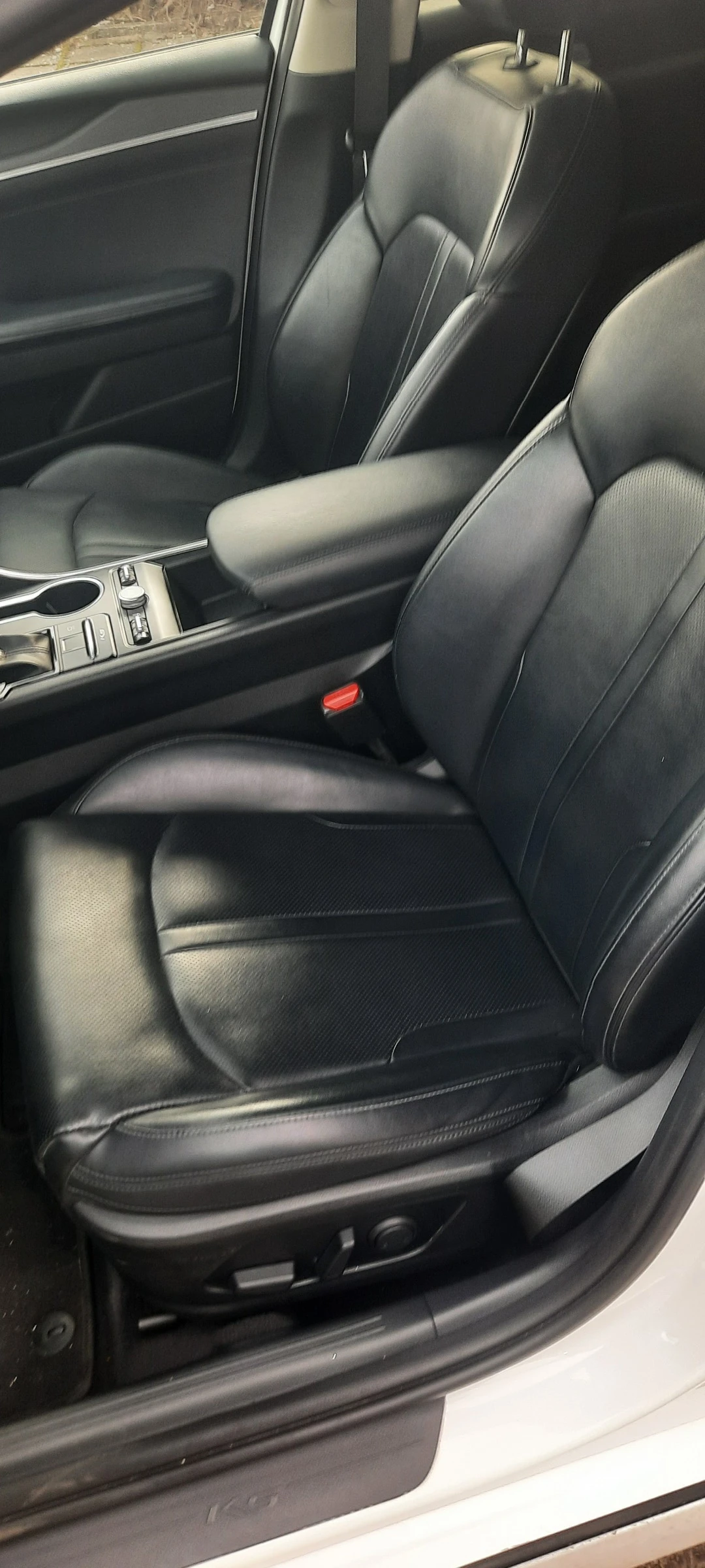 Kia K5 2.0 LPI, снимка 9 - Автомобили и джипове - 54846521