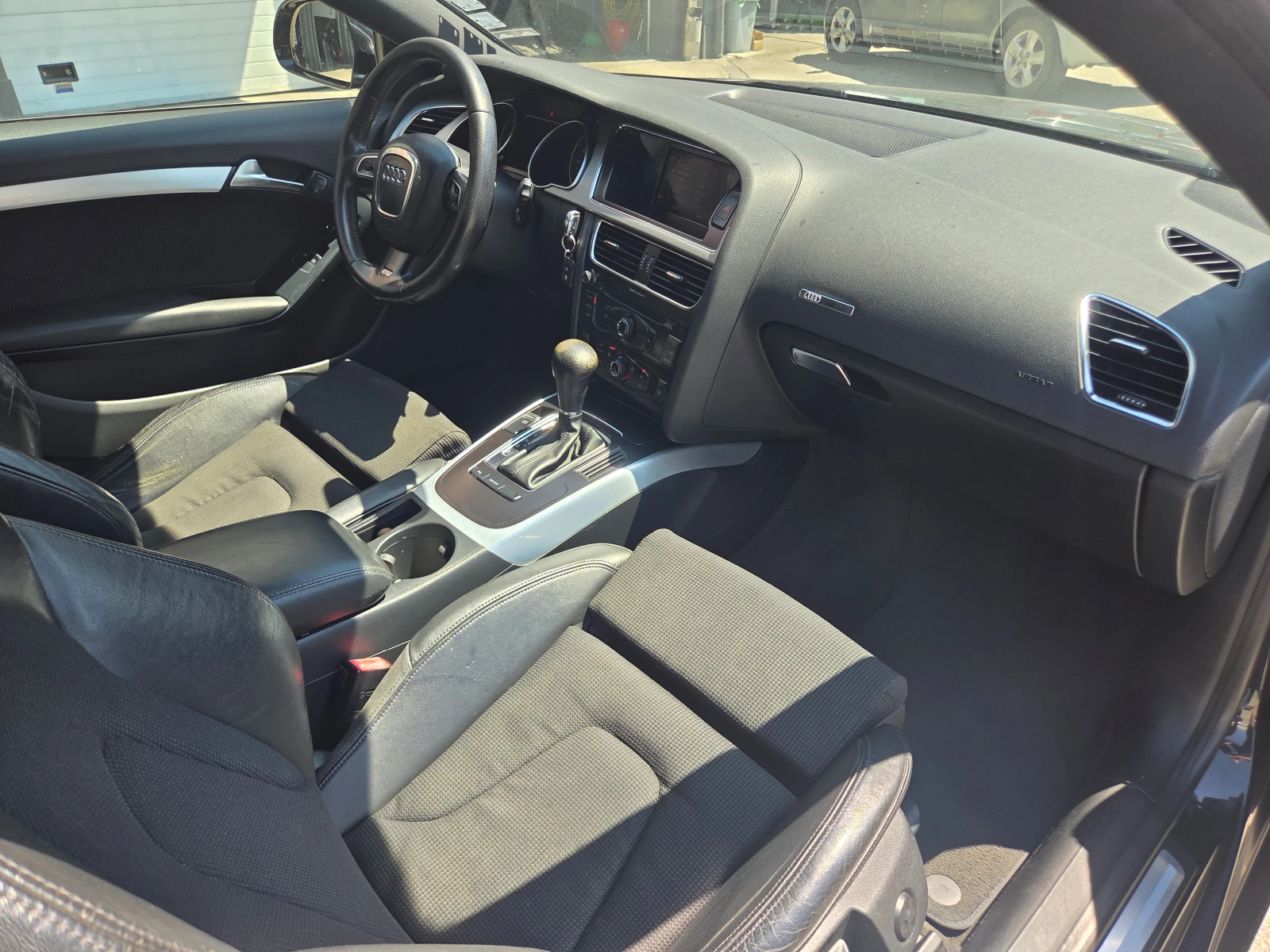 Audi A5 2.7 TDI/S-Line/AT, снимка 14 - Автомобили и джипове - 55046324