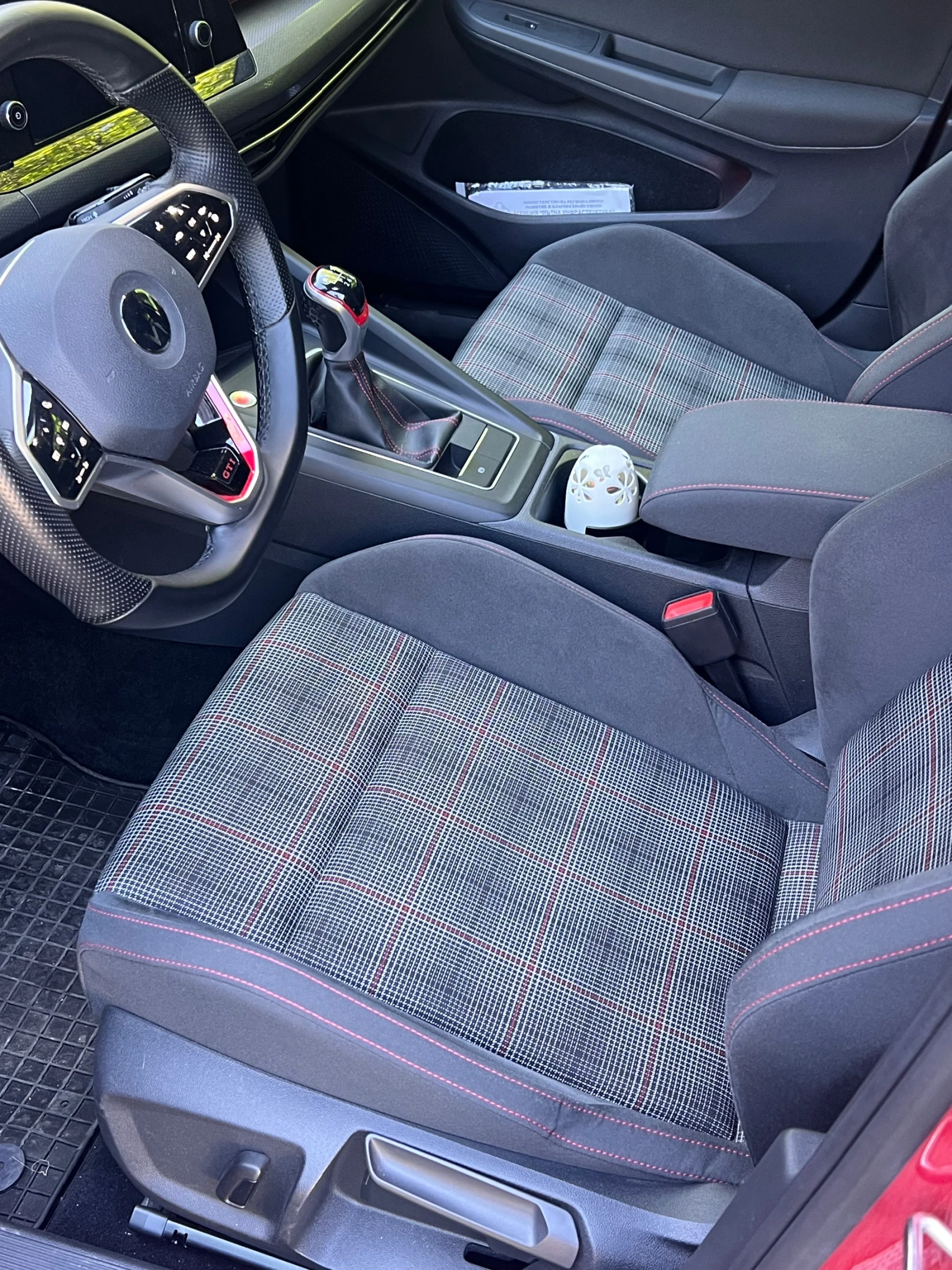 VW Golf GTI Реални 25 к.км!, снимка 12 - Автомобили и джипове - 55166329