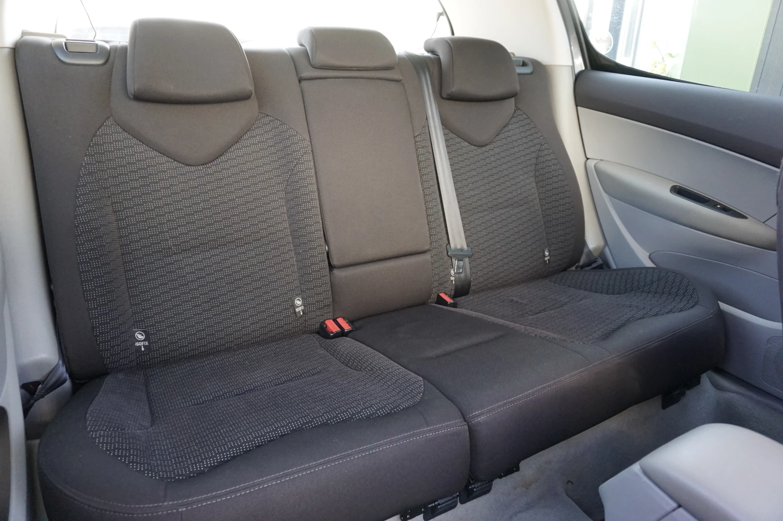 Peugeot 308 1.6HDI/Автоматик/Нави/Подгрев/Печка/Панорама, снимка 11 - Автомобили и джипове - 55323526