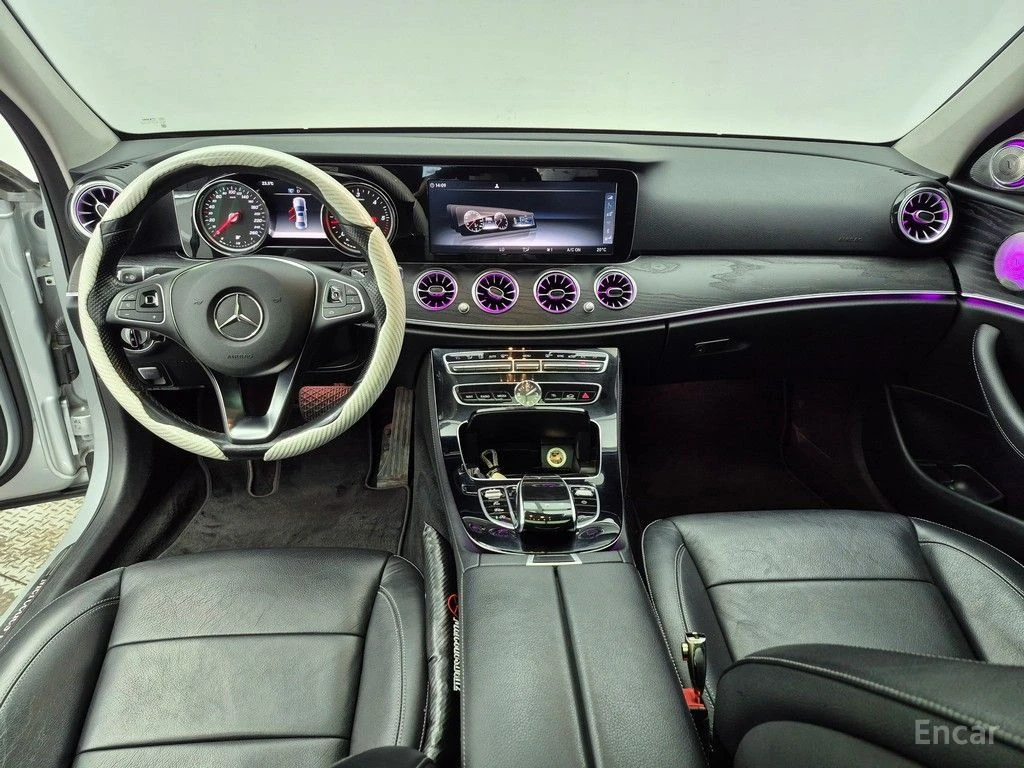 Mercedes-Benz E 220 4MATIC* AVANTGARDE* ХЕДЪП* КАМЕРА* КРАЙНА ЦЕНА, снимка 10 - Автомобили и джипове - 55534114