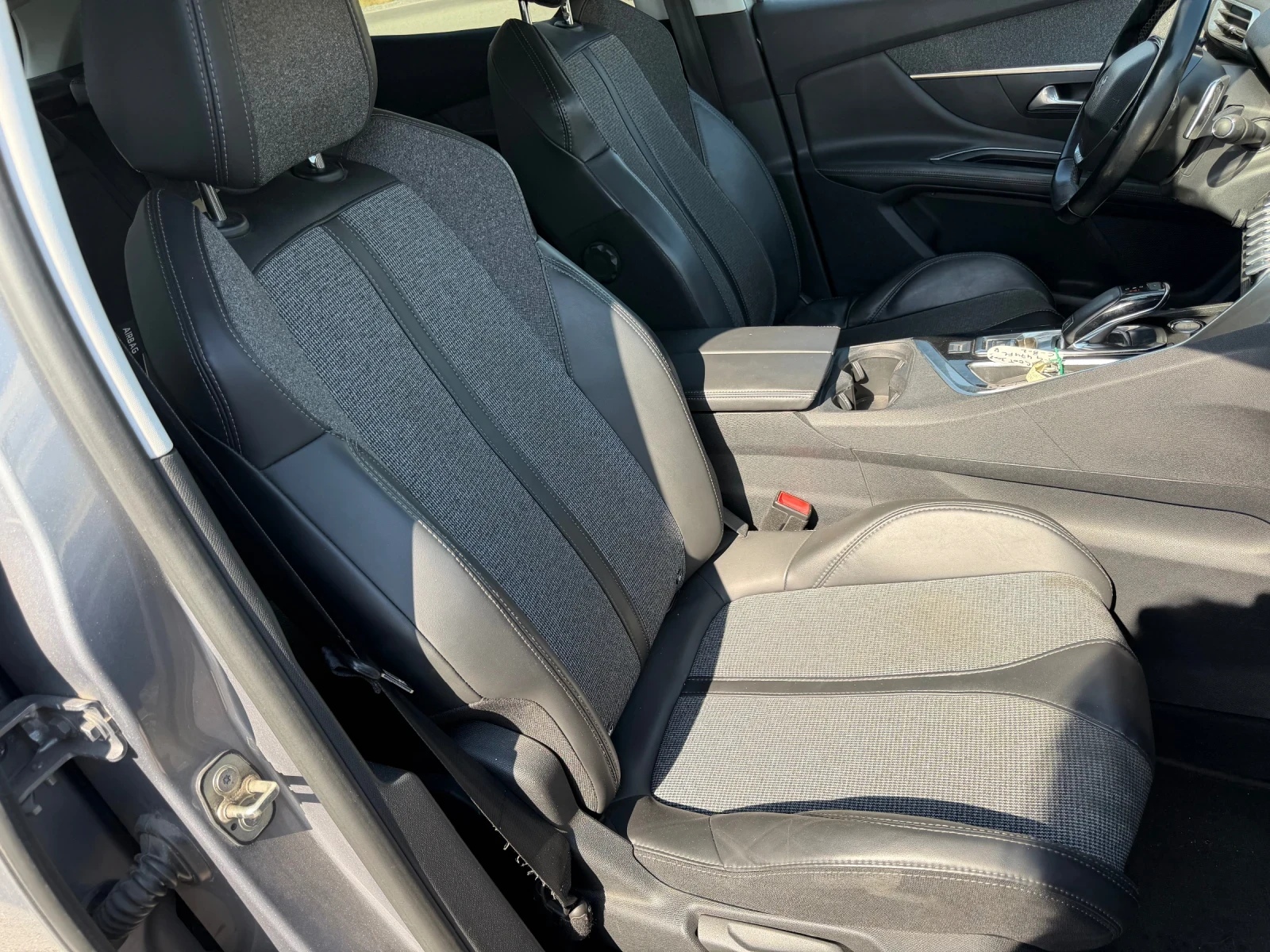 Peugeot 3008 1.6 HDI, снимка 11 - Автомобили и джипове - 55665442