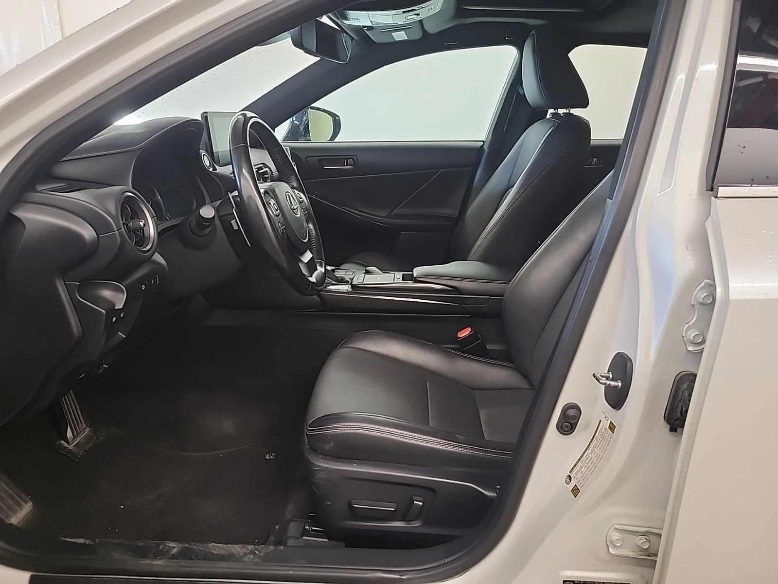 Lexus IS АВТОКРЕДИТ, снимка 9 - Автомобили и джипове - 56632721