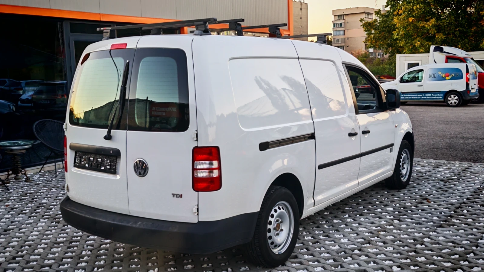 VW Caddy MAXI * CLIMA* 1.6TDI, снимка 5 - Автомобили и джипове - 56643793