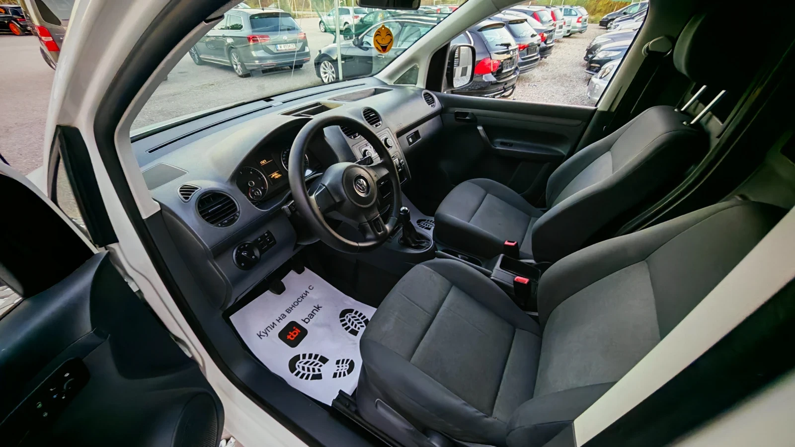 VW Caddy MAXI * CLIMA* 1.6TDI, снимка 11 - Автомобили и джипове - 56643793