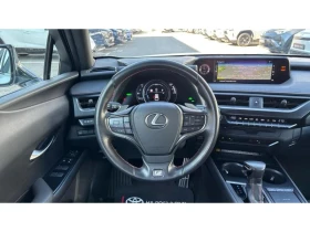 Lexus UX 2.0 F-SPORT E-FOUR AWD, снимка 9