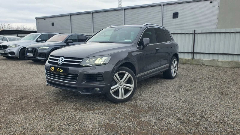 VW Touareg 4.2TDI V8 R line KeyGo Dynaudio 21&#39;&#39; @iCar, снимка 1 - Автомобили и джипове - 48496993