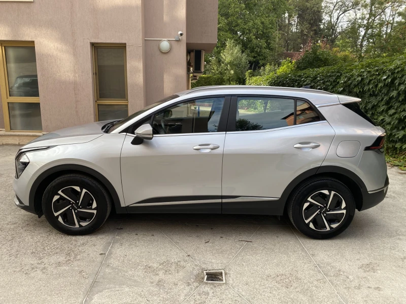 Kia Sportage 1.6 T-GDi/ HYBRID / 230кс./ Active Business, снимка 6 - Автомобили и джипове - 51410952