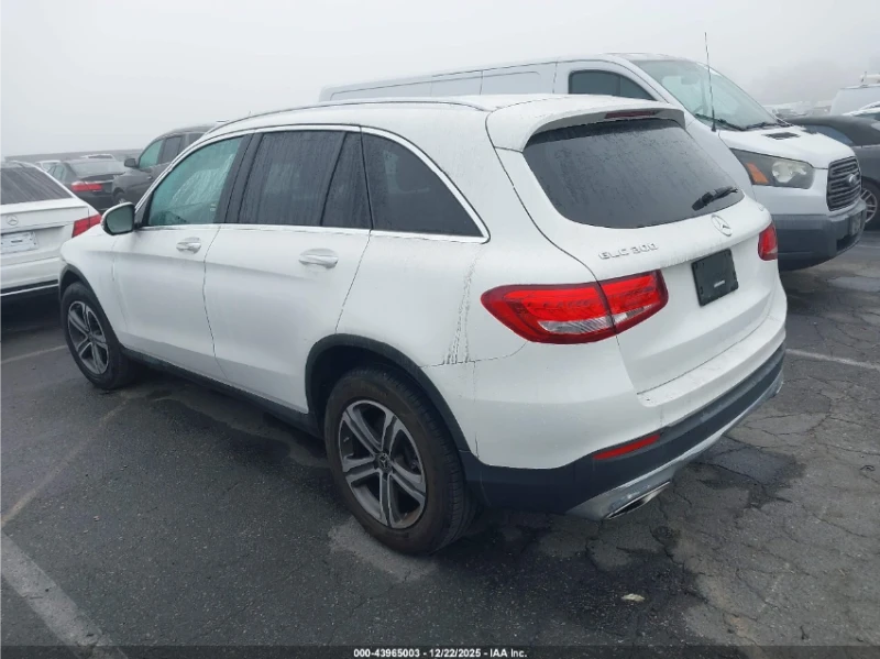 Mercedes-Benz GLC 300 4MATIC* ПОДГРЕВ* КАМЕРА, снимка 4 - Автомобили и джипове - 52910769
