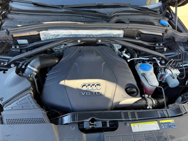 Audi Q5 3.0tdi 245k.c* 4x4* Navi* Nova* UNIKAT* , снимка 17 - Автомобили и джипове - 53050589