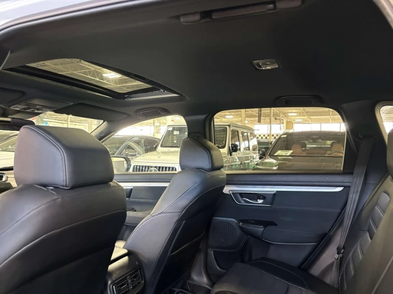 Honda Cr-v Sport| AWD| SUNROOF| LEATHER| BLINDSPOTCAM| SPORTM, снимка 7 - Автомобили и джипове - 53108899