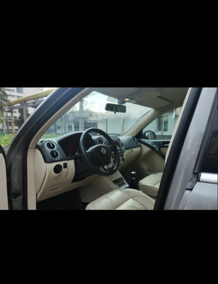 VW Tiguan 2.0TDI 170k.c., снимка 9 - Автомобили и джипове - 53098755