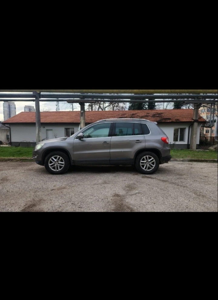 VW Tiguan 2.0TDI 170k.c., снимка 4 - Автомобили и джипове - 53098755
