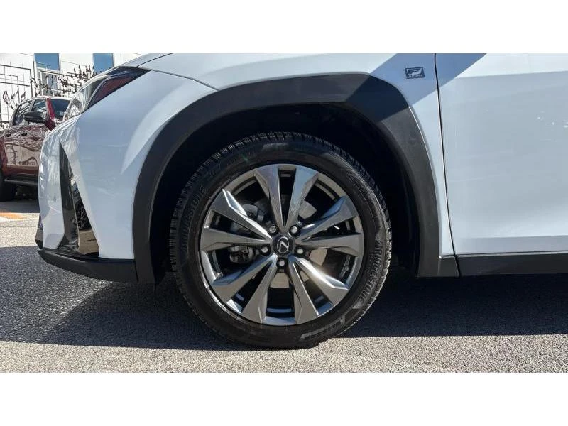 Lexus UX 2.0 F-SPORT E-FOUR AWD, снимка 16 - Автомобили и джипове - 54119805