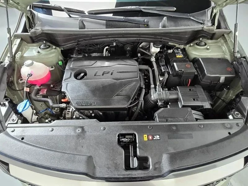 Kia Sportage, снимка 5 - Автомобили и джипове - 56731851
