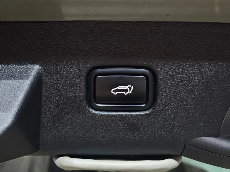 Kia Sportage, снимка 17 - Автомобили и джипове - 56731851