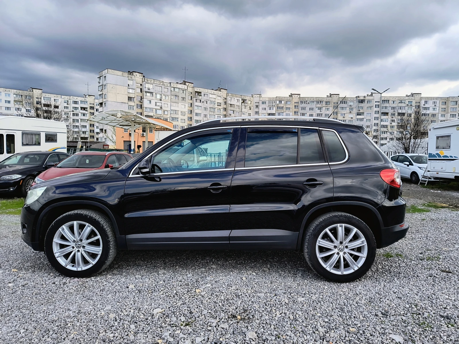 VW Tiguan 2.0TSi/4x4/AUTOM/NAVI/200kc/HIGH-LINE - изображение 4