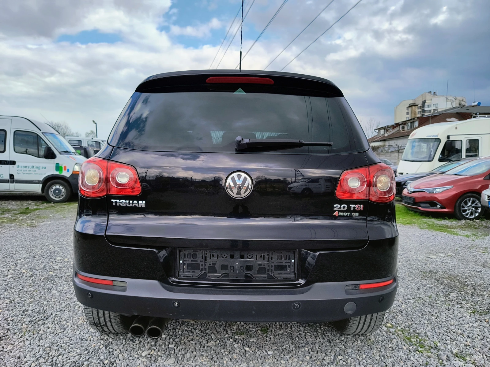 VW Tiguan 2.0TSi/4x4/AUTOM/NAVI/200kc/HIGH-LINE - изображение 7