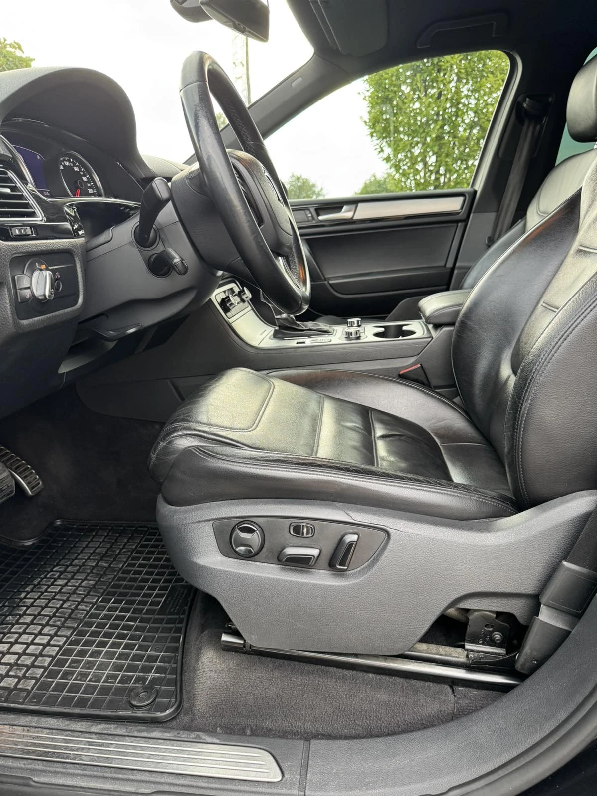 VW Touareg 3.0 V6 TDI - изображение 7