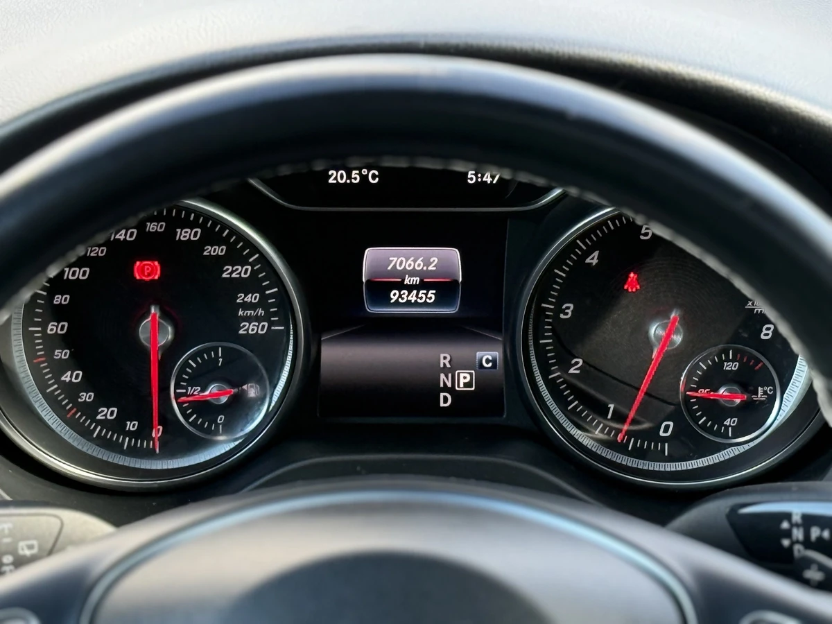 Mercedes-Benz GLA 250 4Matic / AMG PKG / PANO / KEYLESS - изображение 8