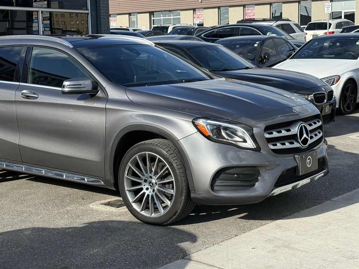 Mercedes-Benz GLA 250 4Matic / AMG PKG / PANO / KEYLESS - изображение 3