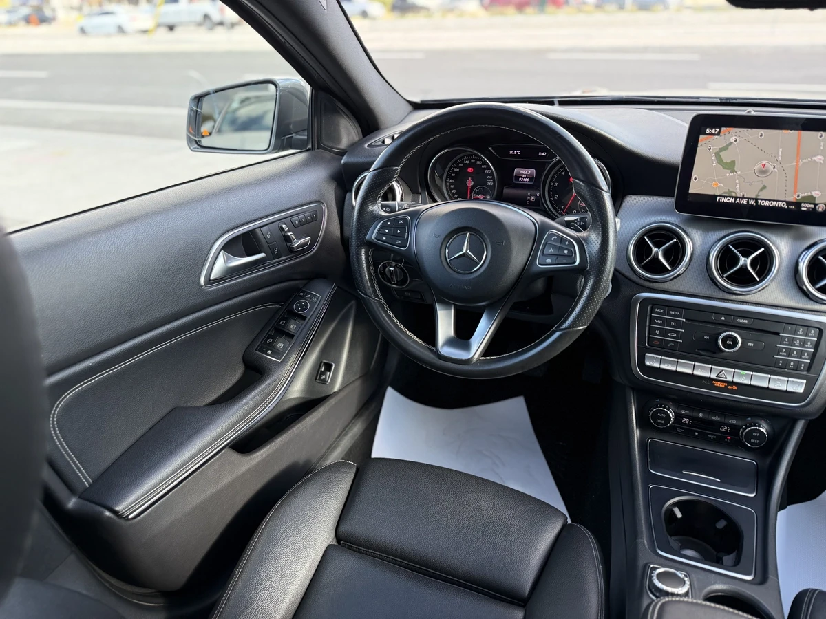 Mercedes-Benz GLA 250 4Matic / AMG PKG / PANO / KEYLESS - изображение 7