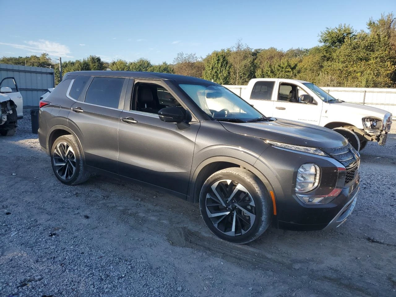 Mitsubishi Outlander 2.5* SE* РЕАЛНИ КМ! - изображение 2