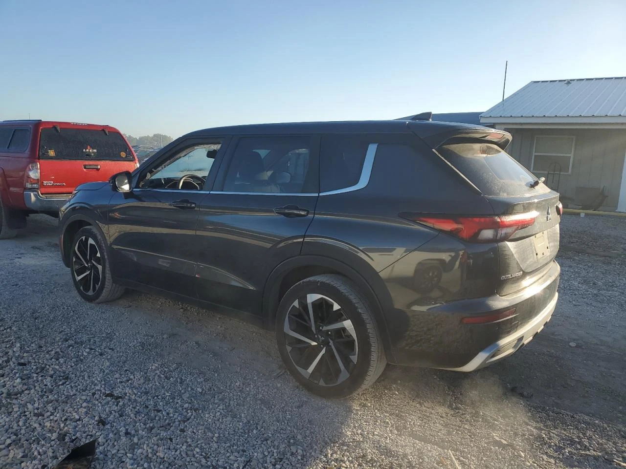 Mitsubishi Outlander 2.5* SE* РЕАЛНИ КМ! - изображение 3