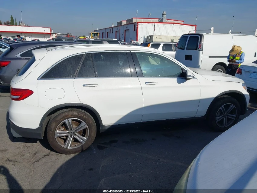 Mercedes-Benz GLC 300 4MATIC* �������* ������ | Mobile.bg � ����������� 13