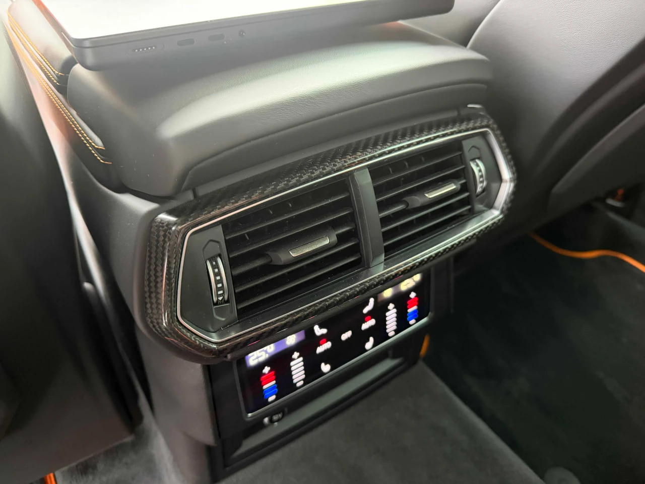 Lamborghini Urus * S * CARBON* KEYLESS* NAVI* , снимка 11 - Автомобили и джипове - 53772740