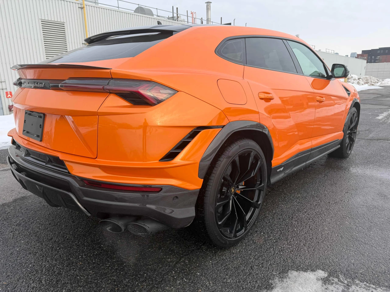 Lamborghini Urus * S * CARBON* KEYLESS* NAVI*  - изображение 2