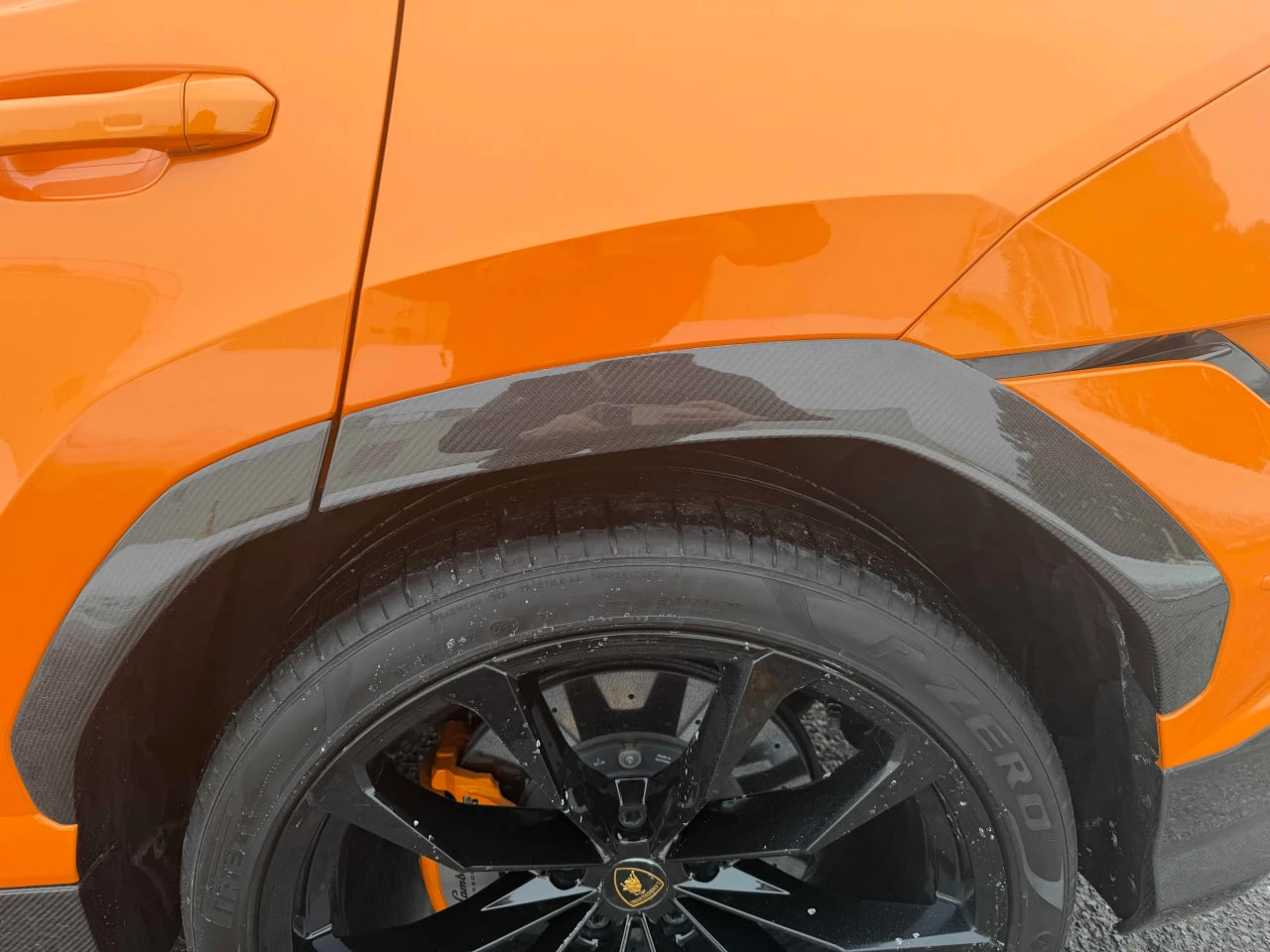 Lamborghini Urus * S * CARBON* KEYLESS* NAVI* , снимка 14 - Автомобили и джипове - 53772740