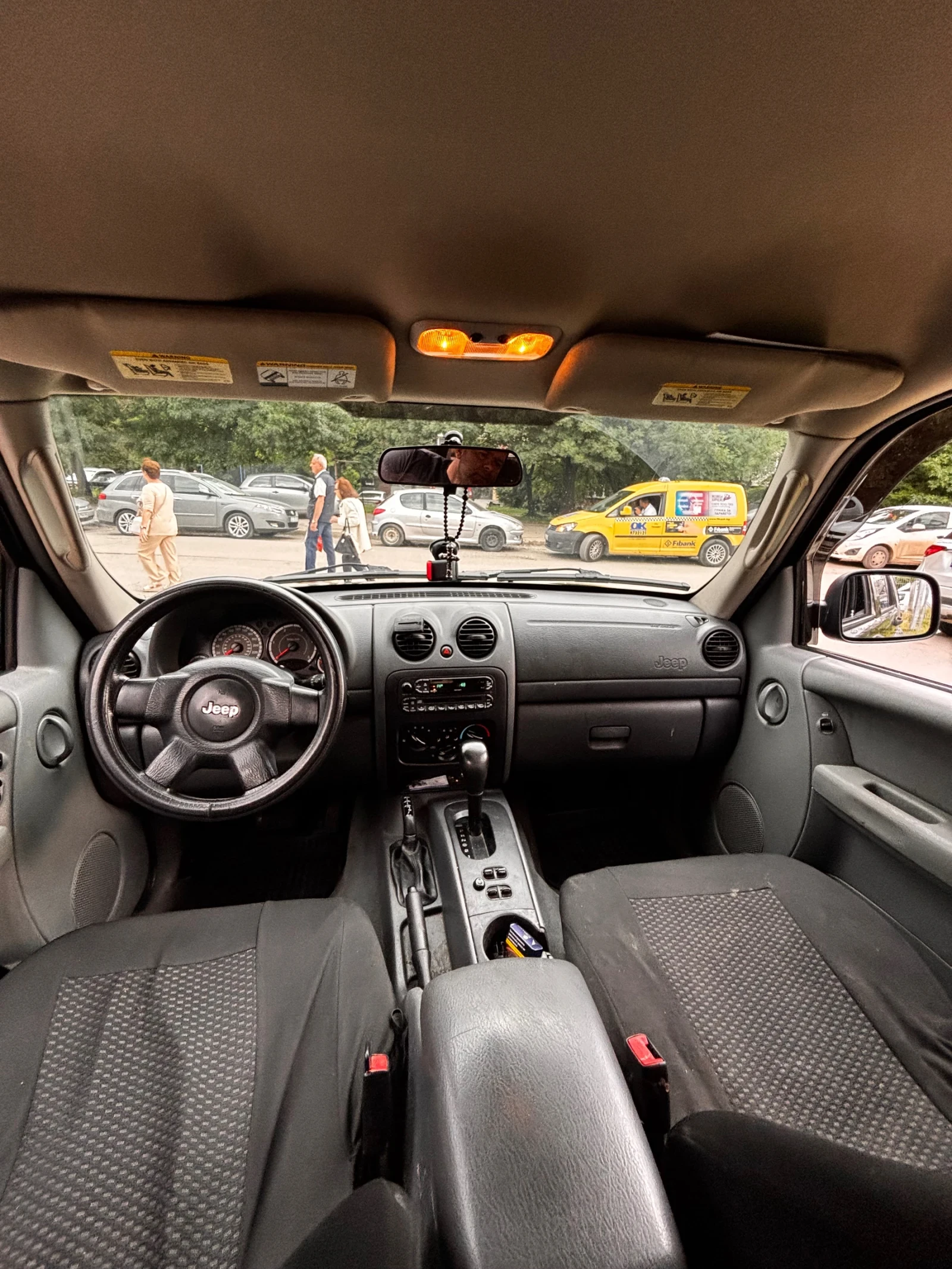 Jeep Cherokee, снимка 10 - Автомобили и джипове - 54803087