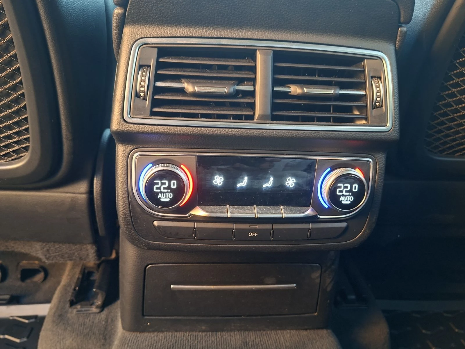Audi Q7, снимка 5 - Автомобили и джипове - 55366439