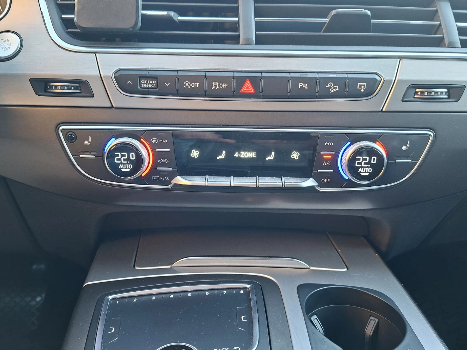 Audi Q7, снимка 13 - Автомобили и джипове - 55366439
