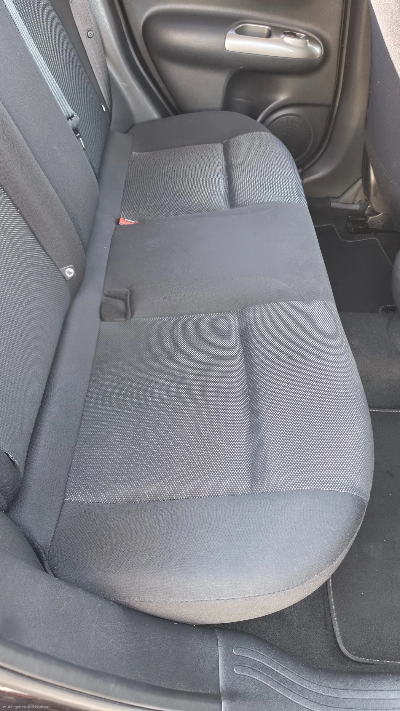 Nissan Juke, снимка 8 - Автомобили и джипове - 55842660