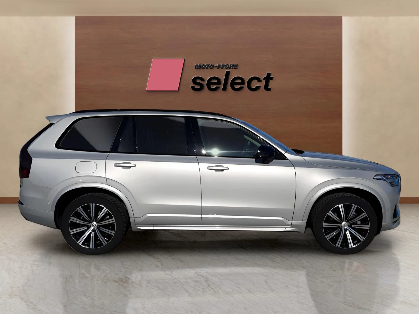 Volvo Xc90 2.0L, снимка 4 - Автомобили и джипове - 55982858