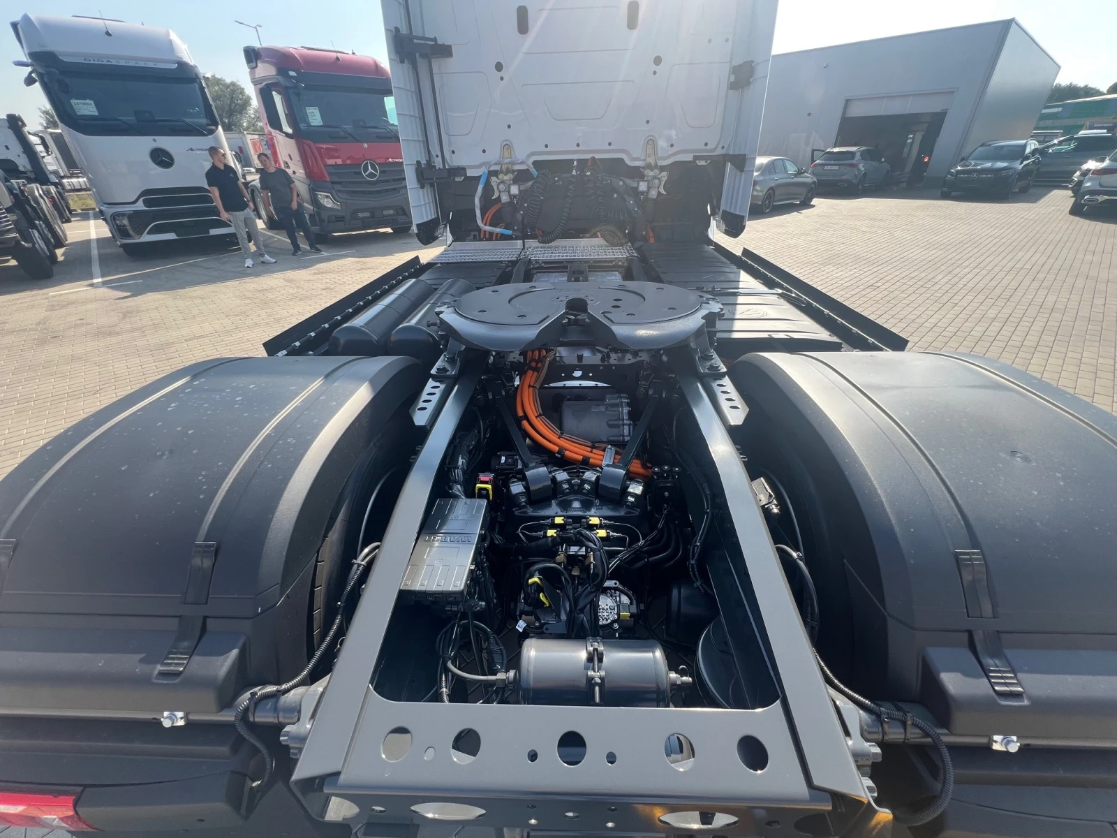 Mercedes-Benz Actros eActros 600 - изображение 5