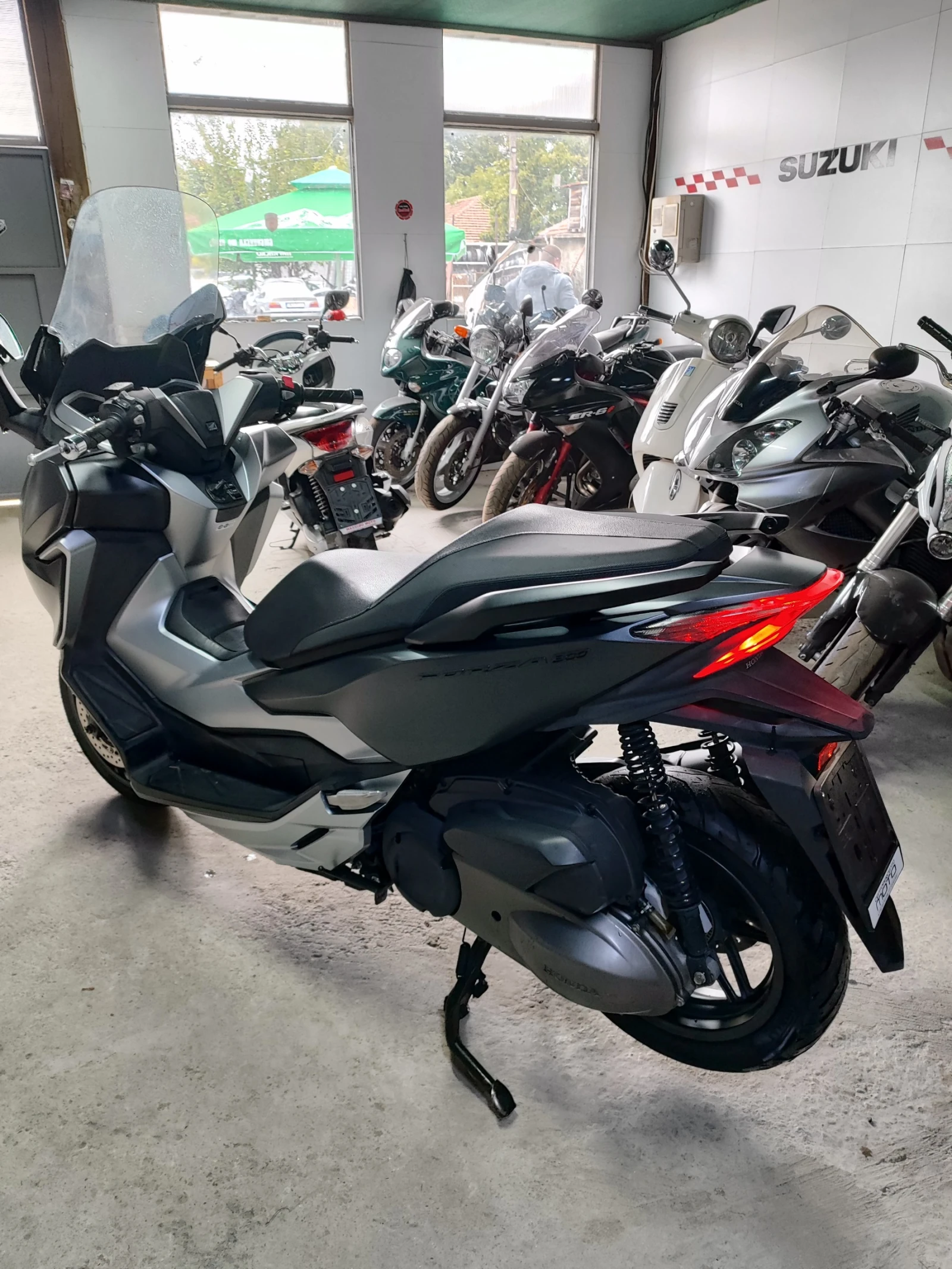 Honda Forza 300i keyless  - изображение 9