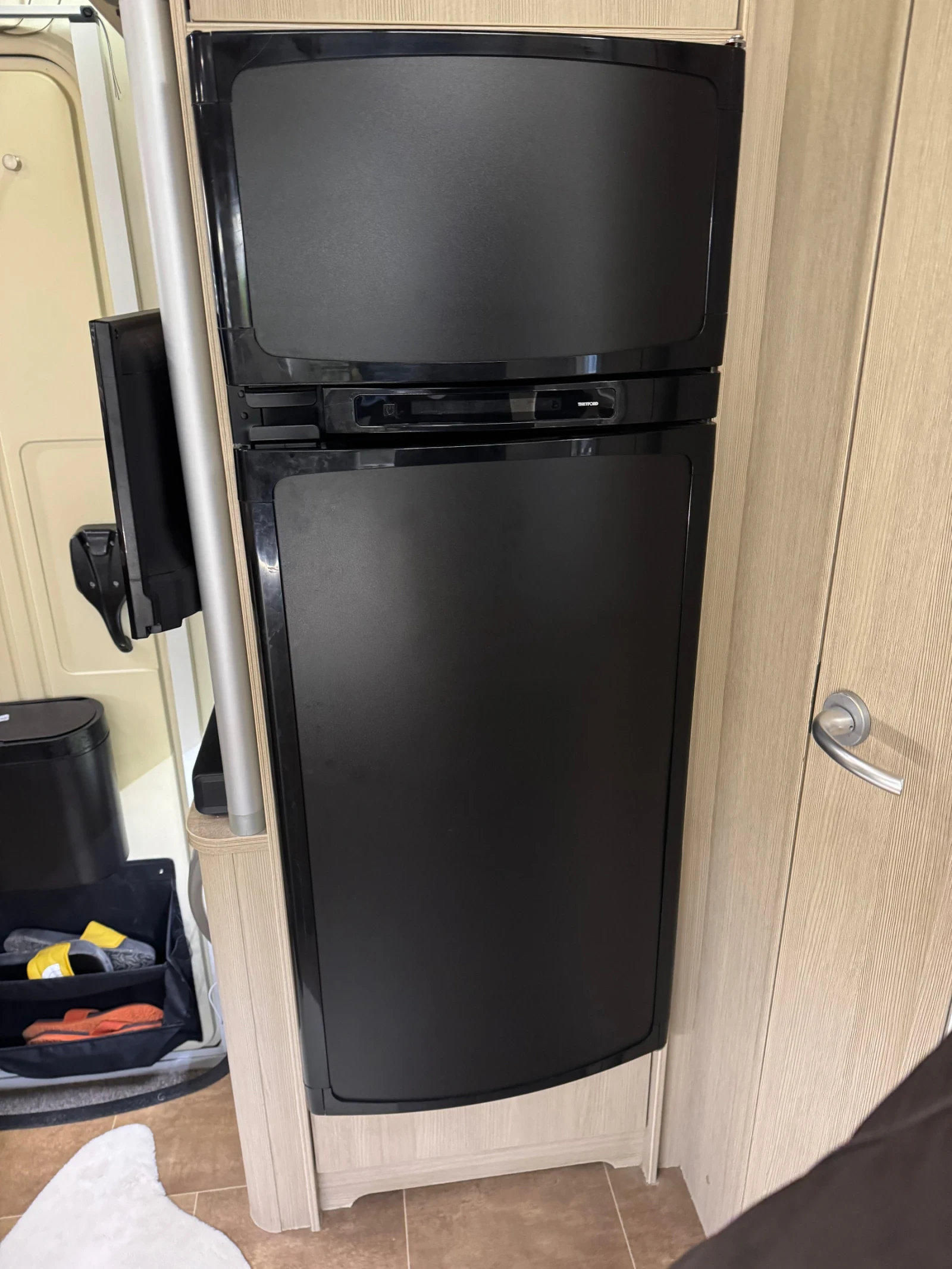 Кемпер Burstner I-xeo time 590, снимка 14 - Каравани и кемпери - 53938131