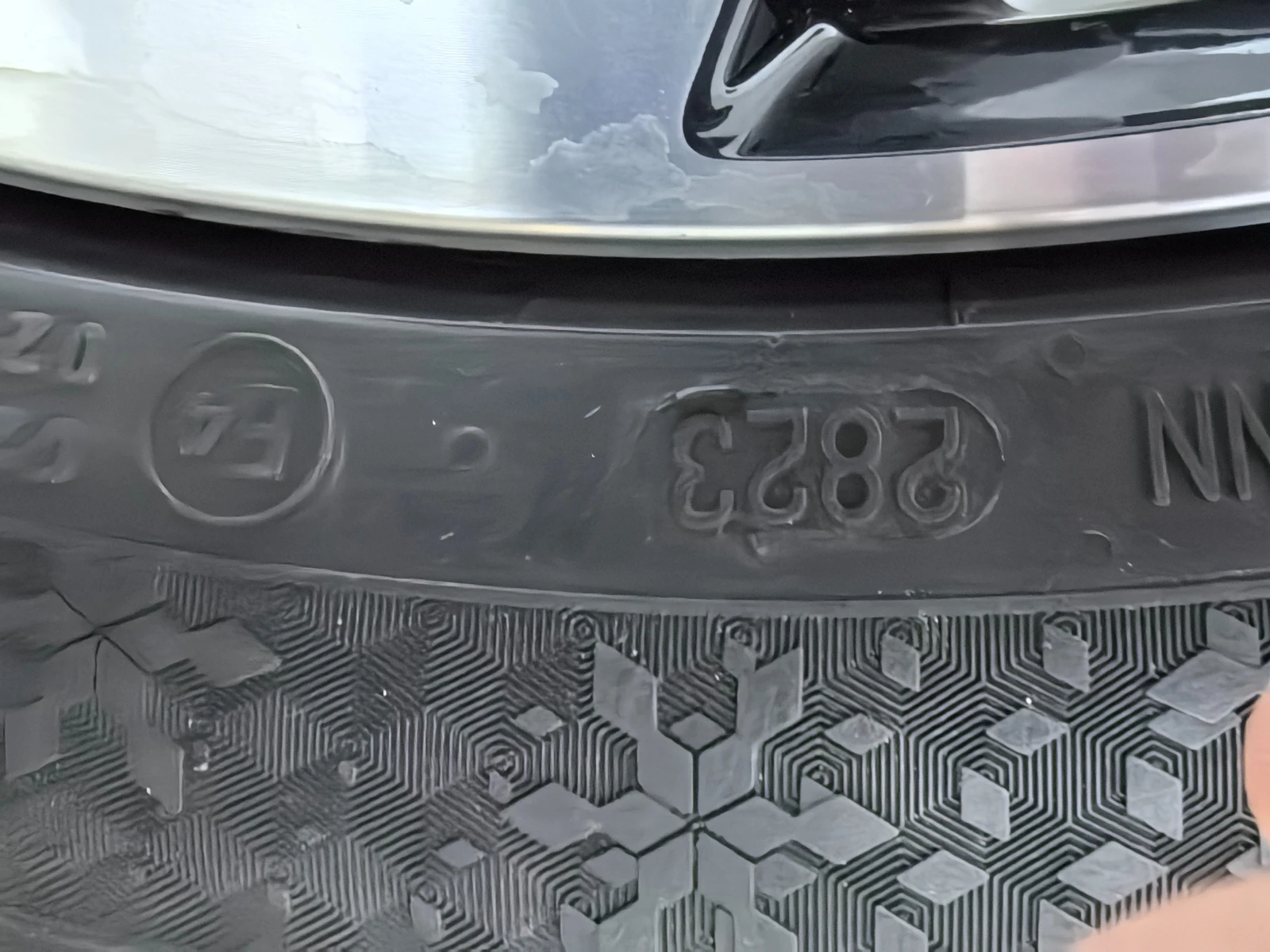  245/40R19 | Mobile.bg   4