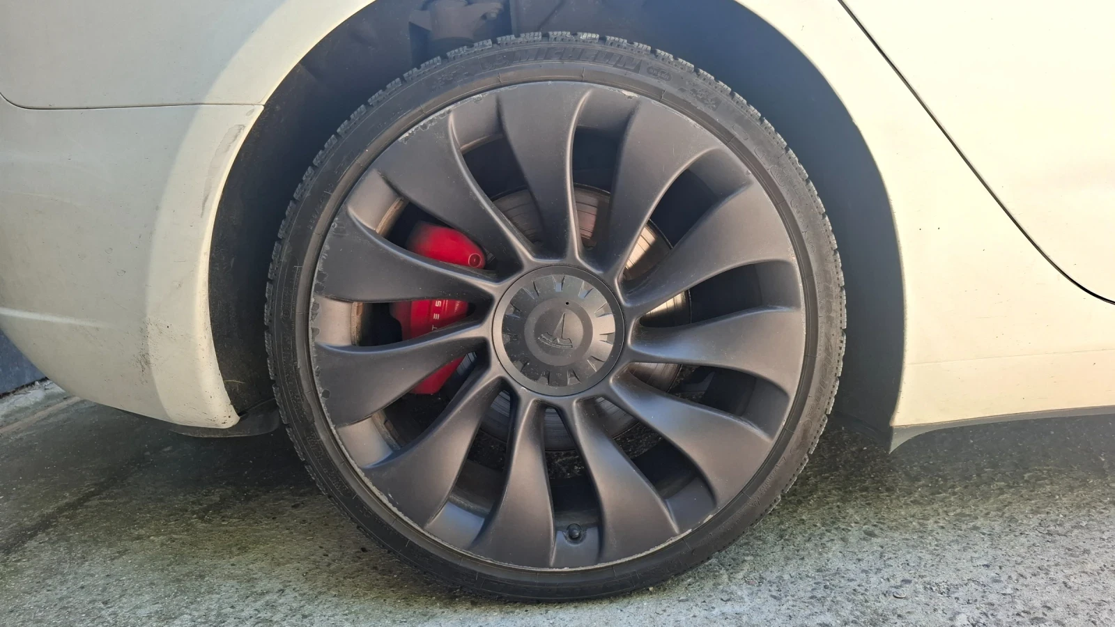 Гуми с джанти Michelin 235/35R20, снимка 5 - Гуми и джанти - 54737847