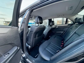 Mercedes-Benz E 220 AMG Line 9-g Tronic, снимка 11